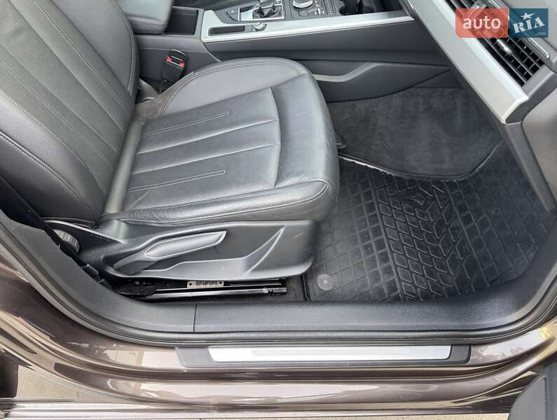 Седан Audi A4 2016 в Сарнах