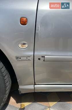 Седан Audi A4 1995 в 
