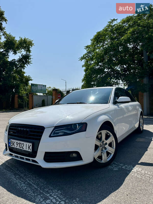 Audi A4 2011
