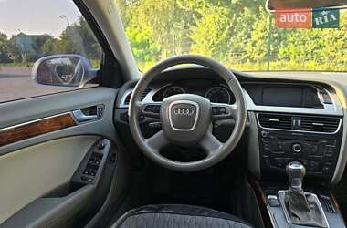 Седан Audi A4 2010 в 