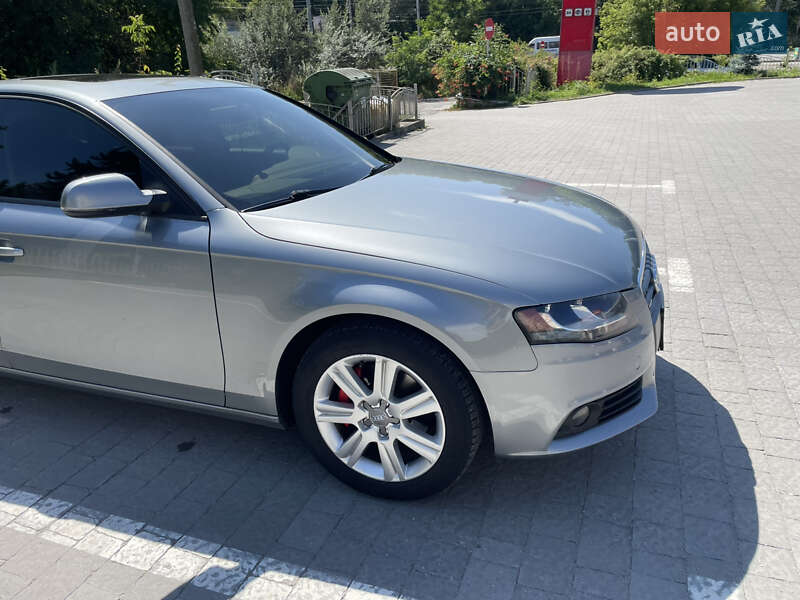 Седан Audi A4 2009 в Тернополе