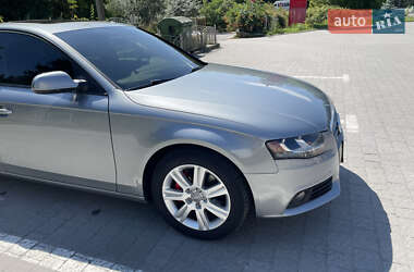 Седан Audi A4 2009 в 