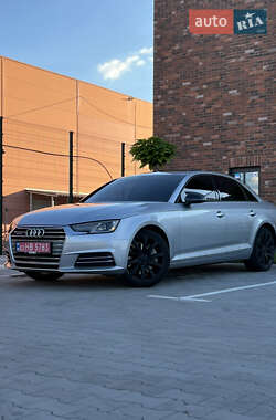 Седан Audi A4 2017 в 
