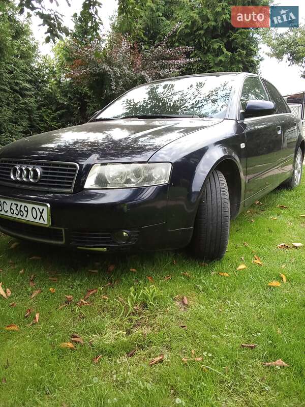 Седан Audi A4 2001 в Нововолынске