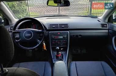 Седан Audi A4 2001 в 