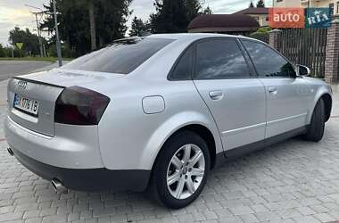 Седан Audi A4 2003 в 