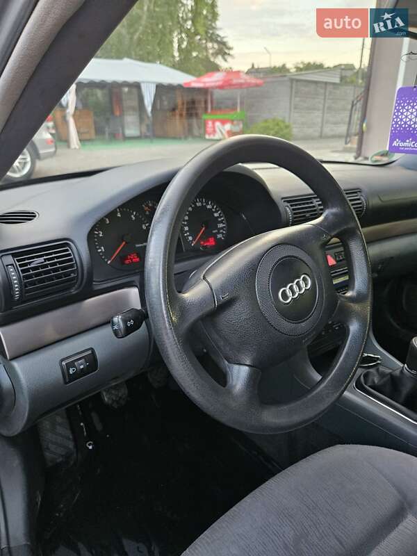 Универсал Audi A4 2000 в Львове