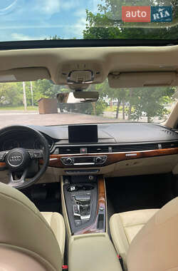 Седан Audi A4 2016 в 