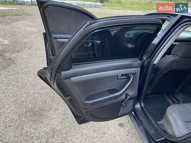 Седан Audi A4 2001 в Черновцах