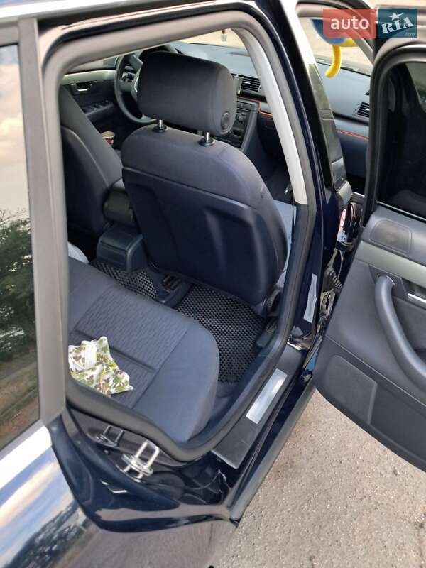 Универсал Audi A4 2005 в Семеновке