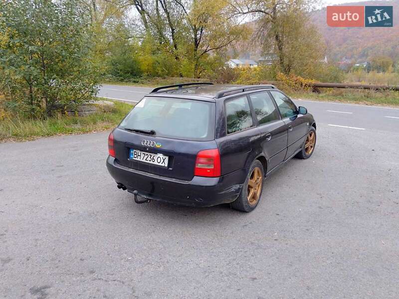 Универсал Audi A4 1999 в Черновцах