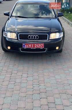 Седан Audi A4 2001 в 