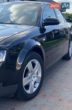 Седан Audi A4 2001 в 