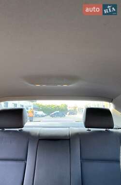 Седан Audi A4 2001 в 