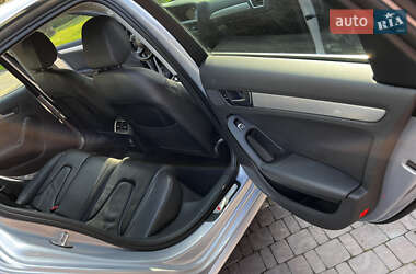 Седан Audi A4 2015 в 