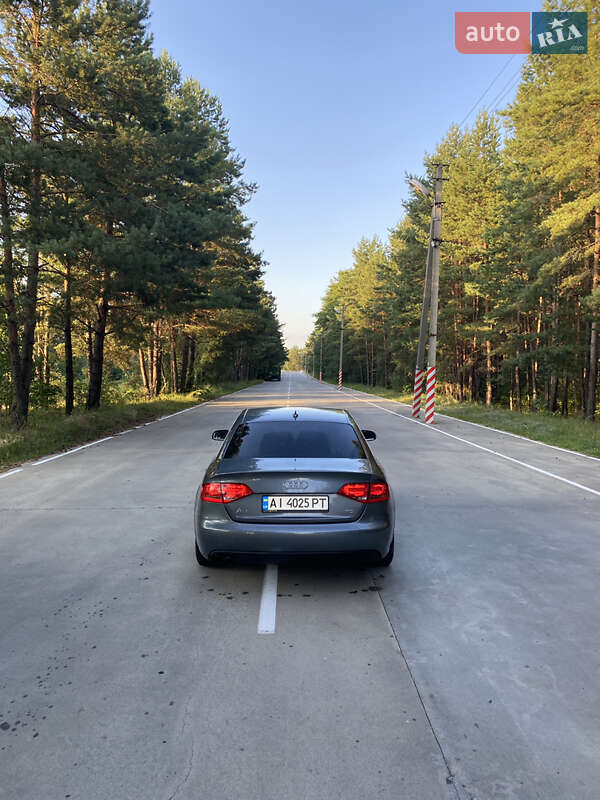 Седан Audi A4 2011 в Славуте