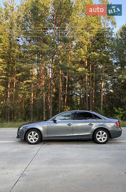 Седан Audi A4 2011 в 