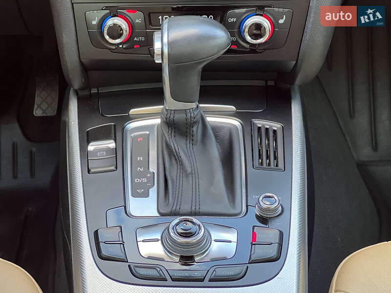 Седан Audi A4 2012 в Киеве