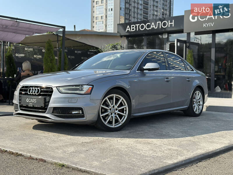 Седан Audi A4 2015 в 