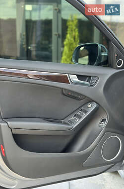 Седан Audi A4 2015 в 