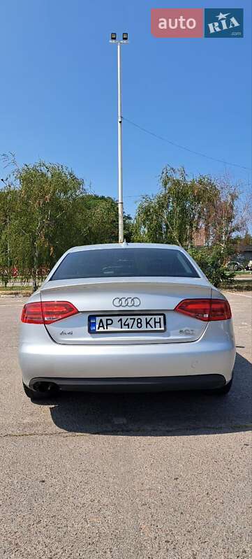 Седан Audi A4 2010 в 