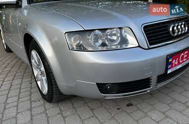 Седан Audi A4 2004 в 
