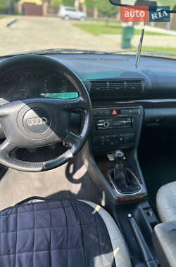 Универсал Audi A4 1999 в 