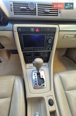 Седан Audi A4 2005 в 