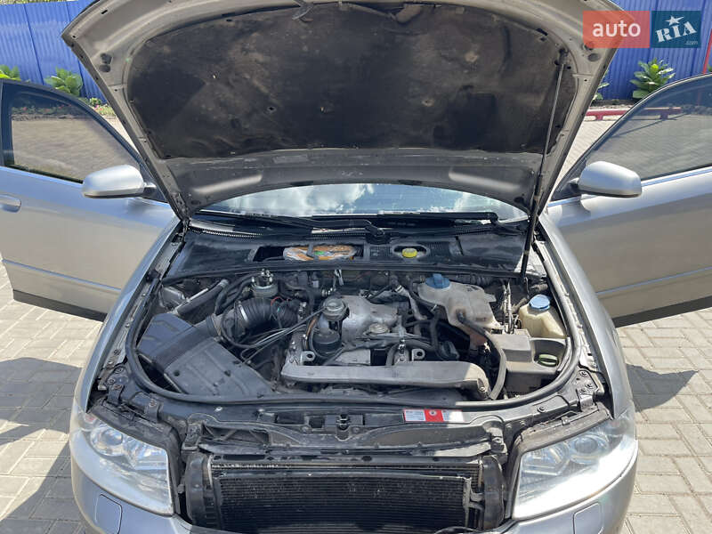 Седан Audi A4 2001 в Краматорске