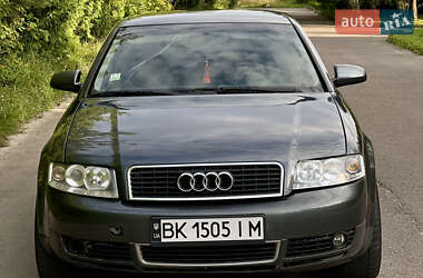 Седан Audi A4 2001 в 