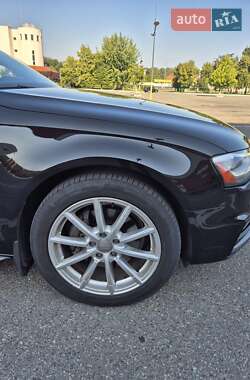 Седан Audi A4 2015 в 