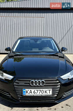 Седан Audi A4 2015 в 