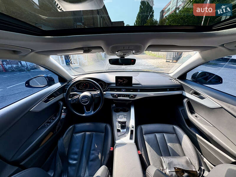 Седан Audi A4 2015 в Киеве