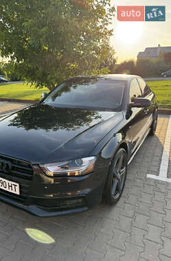Седан Audi A4 2015 в Хмельницькому