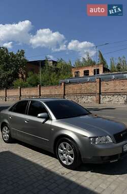 Седан Audi A4 2001 в 