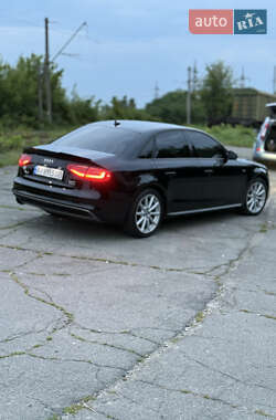 Седан Audi A4 2015 в 