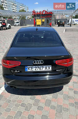 Седан Audi A4 2013 в 