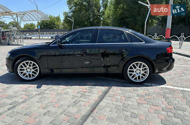 Седан Audi A4 2013 в 