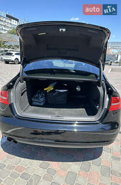 Седан Audi A4 2013 в 