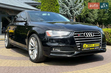 Седан Audi A4 2014 в Львові