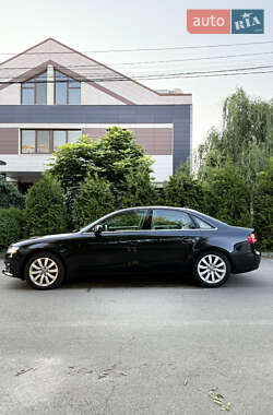 Седан Audi A4 2010 в 