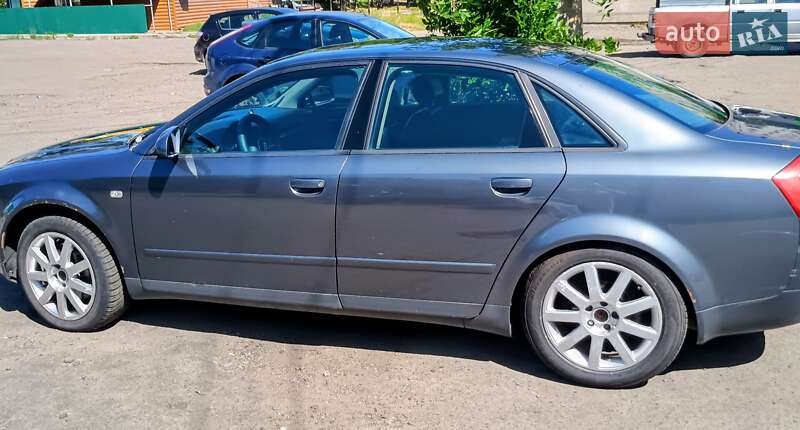 Седан Audi A4 2001 в Первомайске