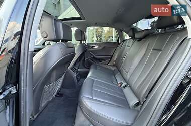 Седан Audi A4 2019 в 