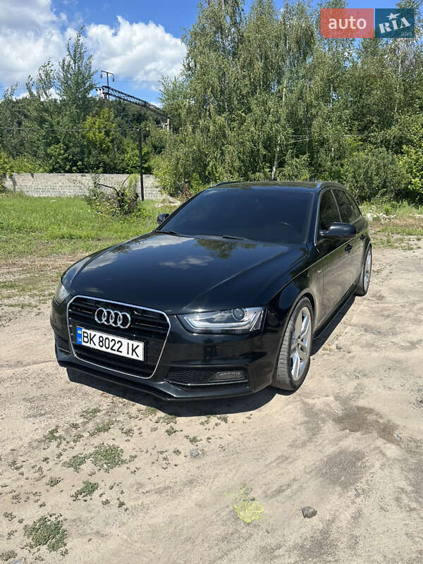 Audi A4 2014