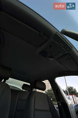 Седан Audi A4 2004 в 