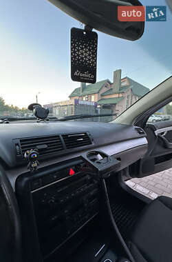 Седан Audi A4 2004 в 
