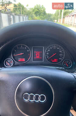 Седан Audi A4 2003 в 