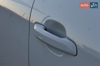 Седан Audi A4 2021 в 