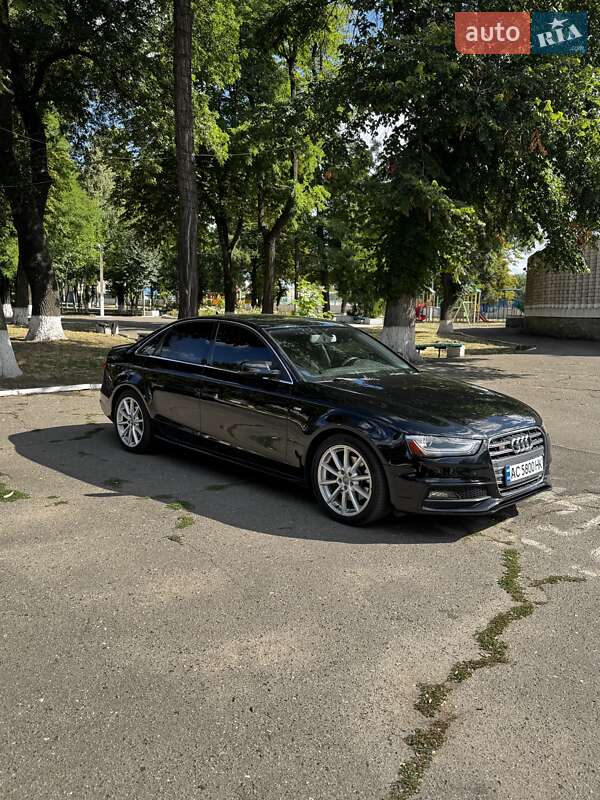 Седан Audi A4 2015 в Подольске