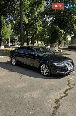 Седан Audi A4 2015 в 